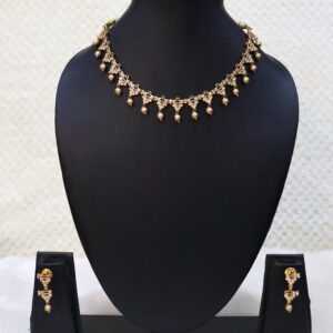 SWA02-Short neckpiece with earrings