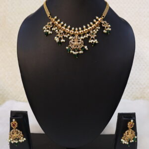 SWA44-Necklace with earrings